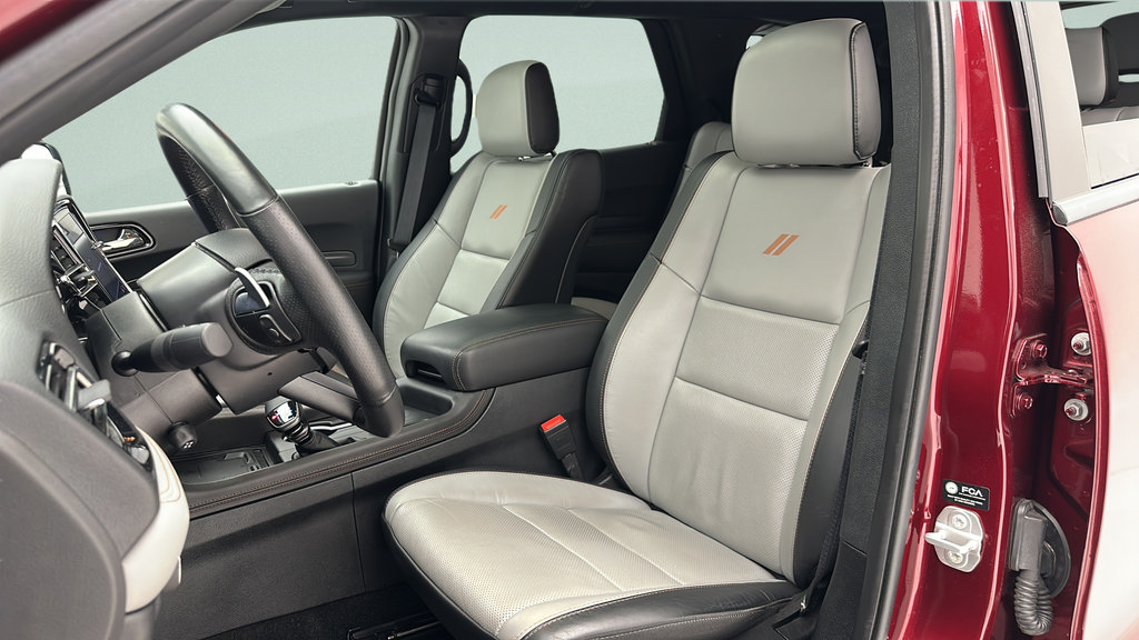 Used 2022 Dodge Durango R/T w/ Tow 'N Go Package AWD/4WD image 14