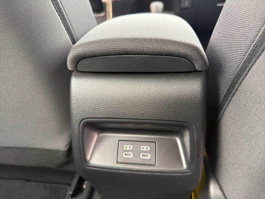 Used 2023 Toyota Corolla LE w/ Carpet Mat Package (TMS) image 29