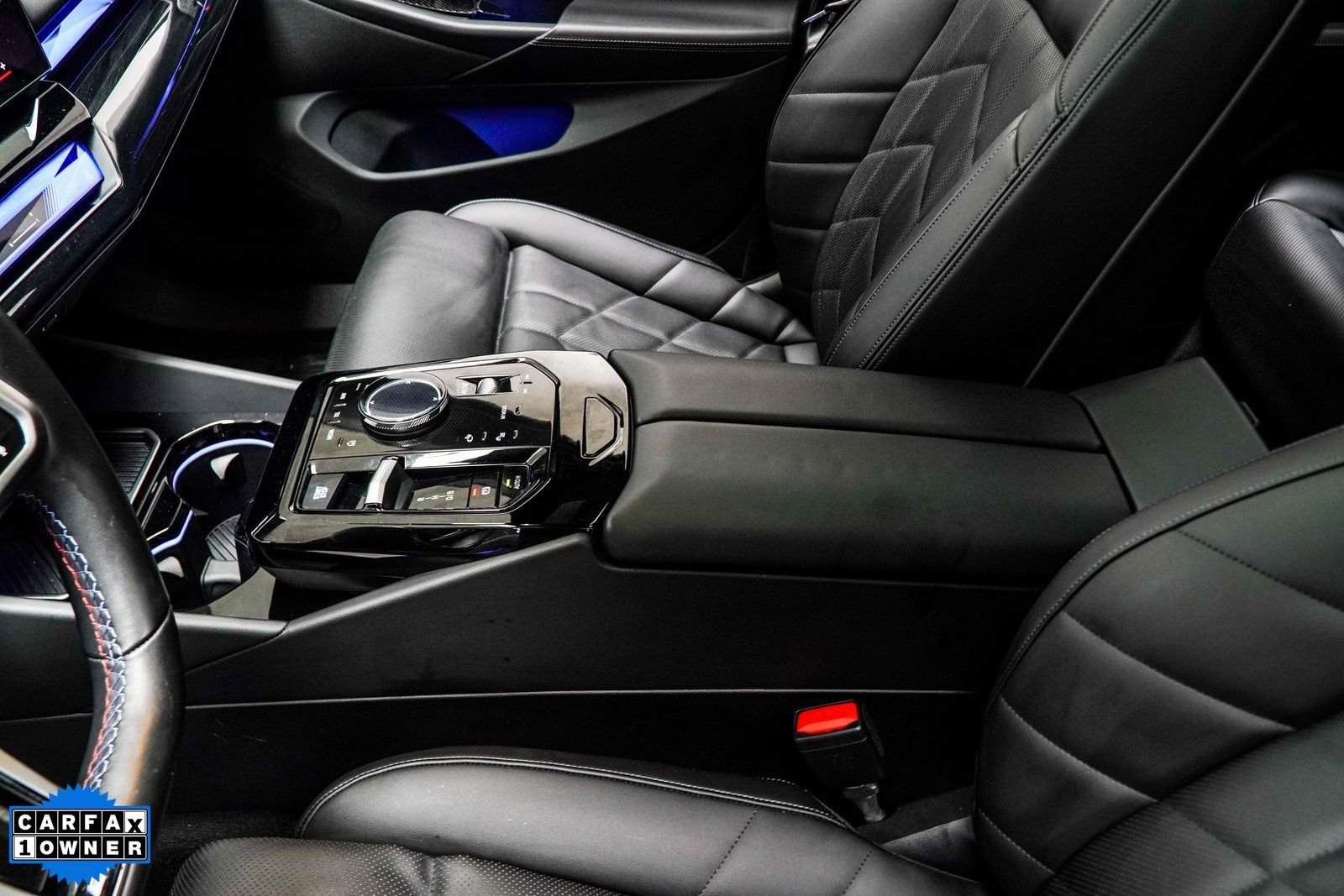 Used 2025 BMW i5 M60 w/ Premium Package image 16