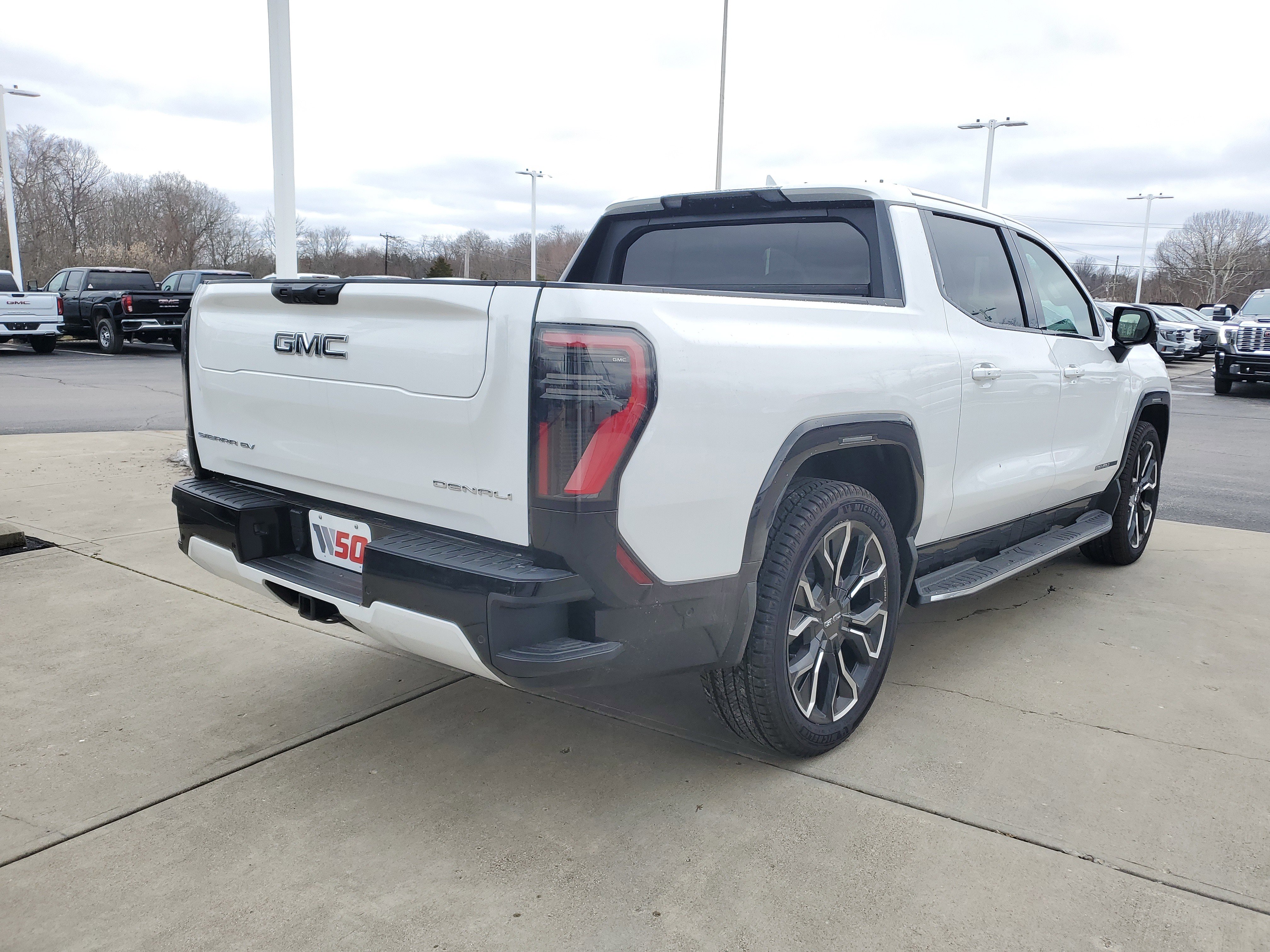 New 2025 GMC Sierra EV Denali image 4