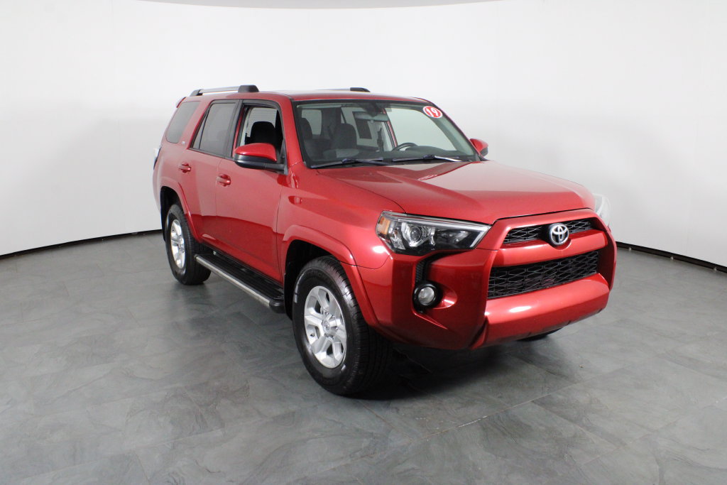 Used 2019 Toyota 4Runner SR5 RWD image 4