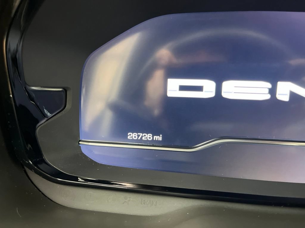 Used 2024 GMC Yukon Denali Ultimate AWD/4WD image 16