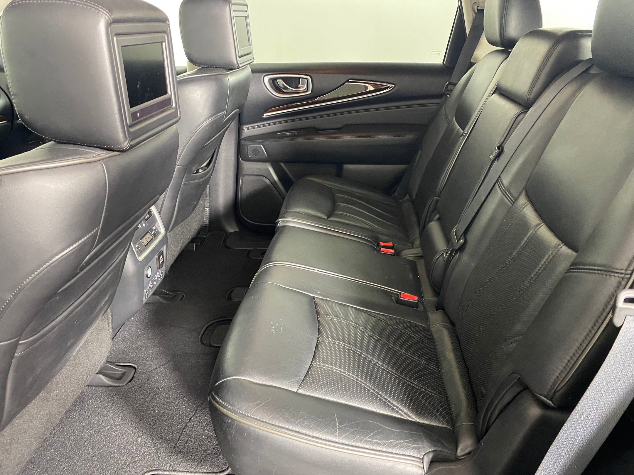 Used 2014 INFINITI QX60 FWD w/ Deluxe Touring Package image 12