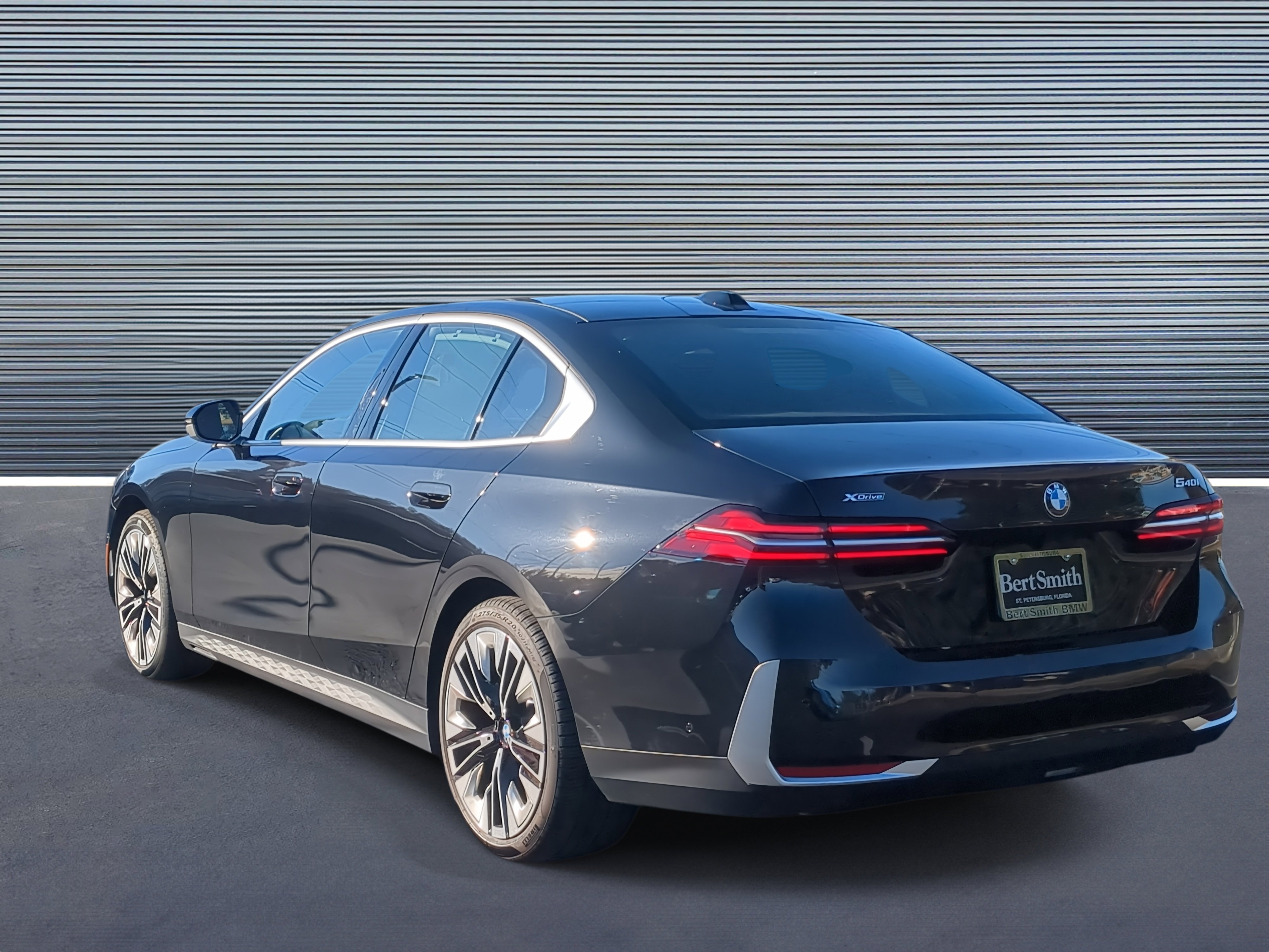 Used 2025 BMW 540i xDrive 540i xDrive image 4