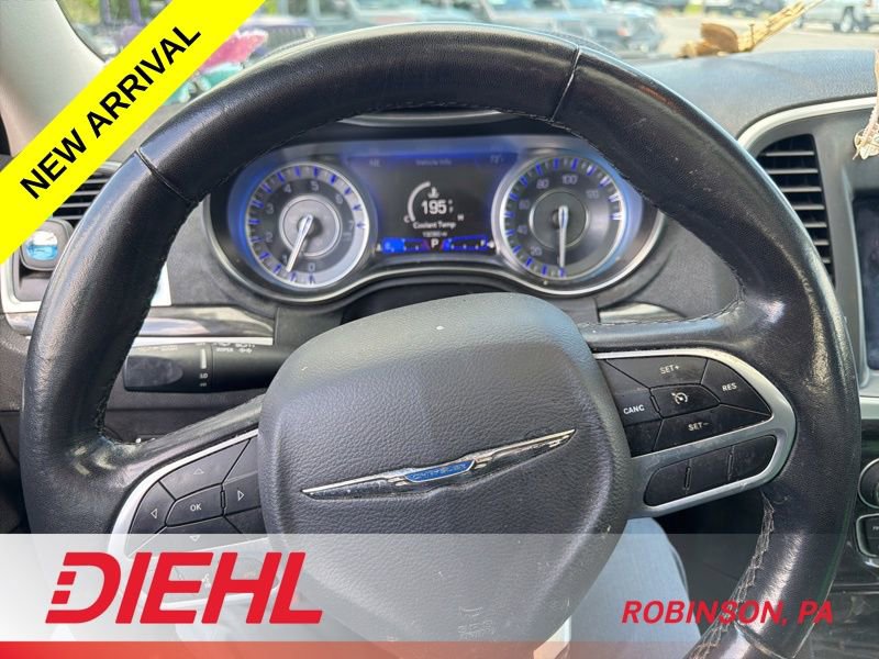 Used 2019 Chrysler 300 Touring w/ Quick Order Package 2EF RWD image 11