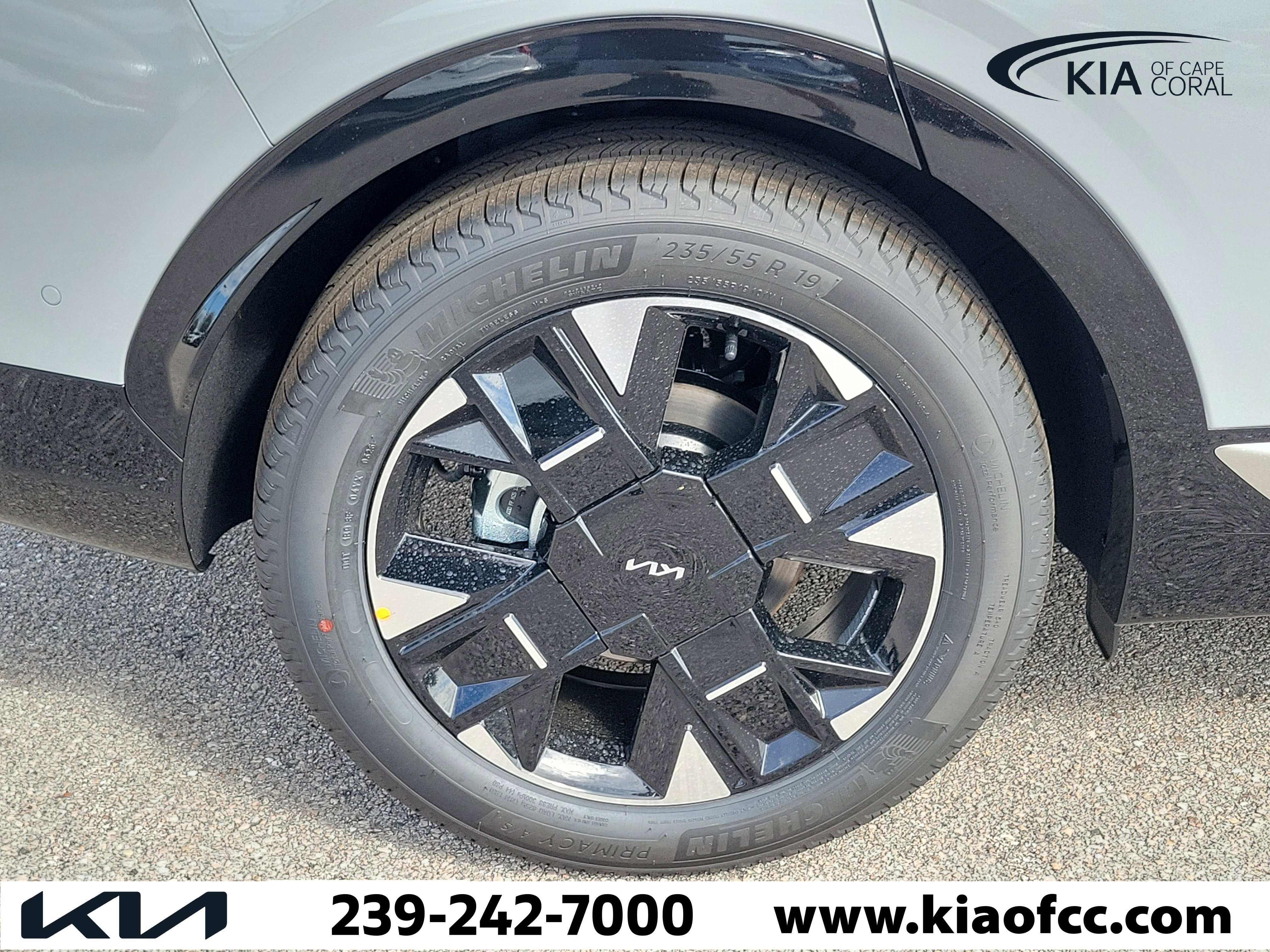 New 2026 Kia Sportage SX image 9