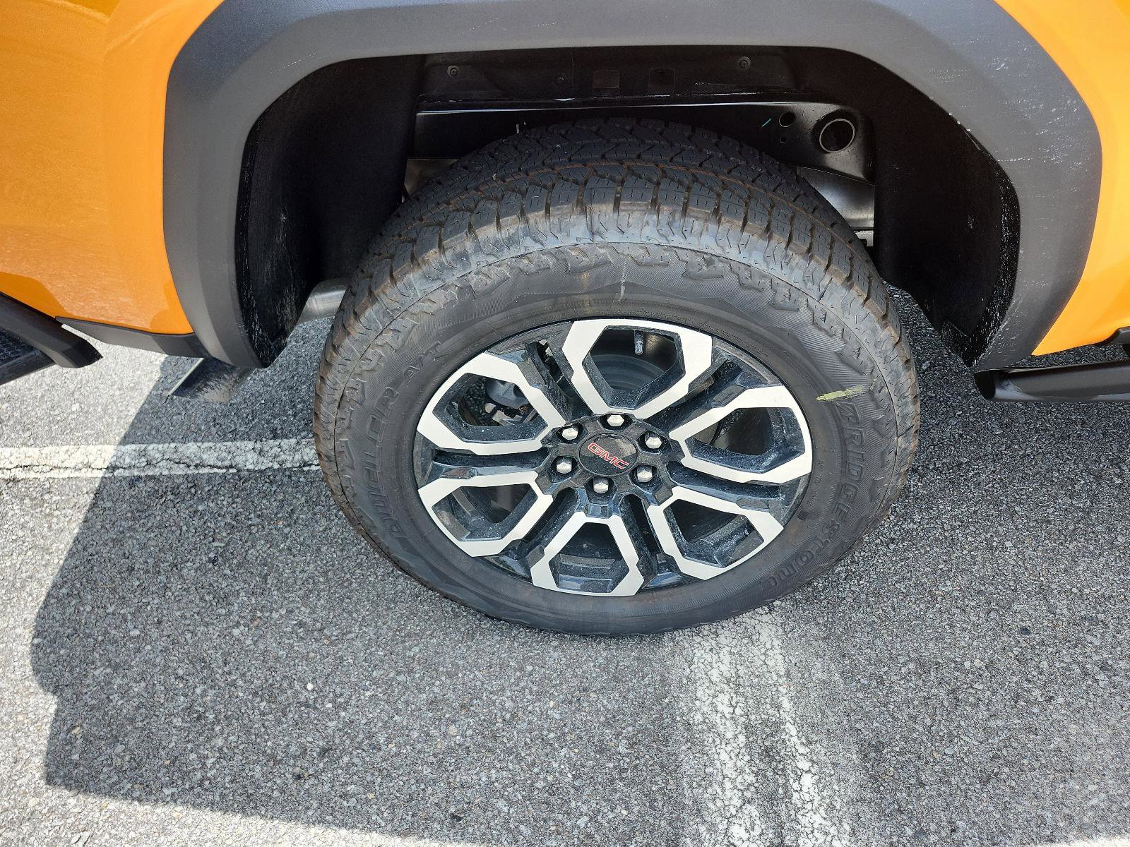 New 2025 GMC Canyon AT4 w/ Nightfall Edition image 5