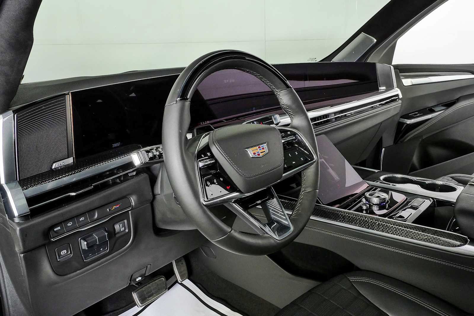 Certified 2025 Cadillac Escalade V AWD/4WD image 4