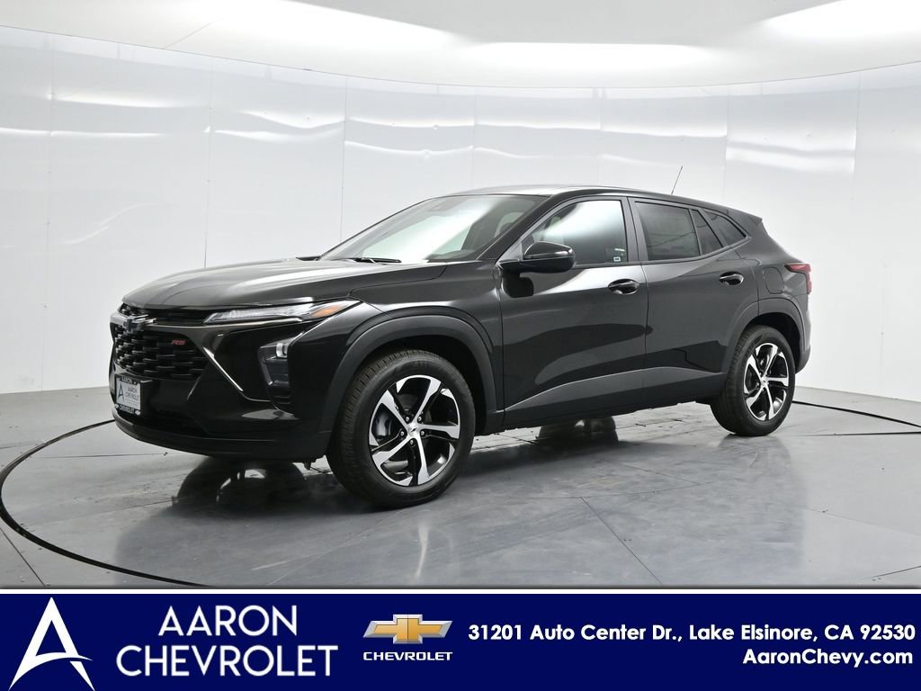 New 2026 Chevrolet Trax RS w/ Sunroof Package FWD image 1