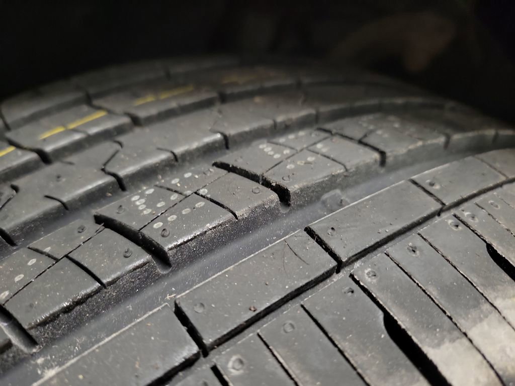 Used 2019 Dodge Challenger SXT image 12