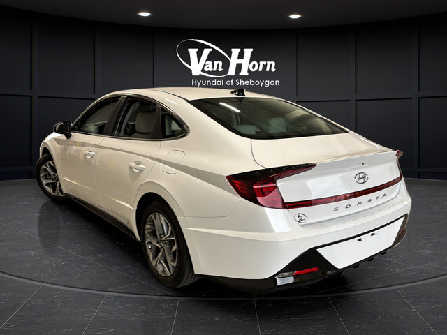 Used 2023 Hyundai Sonata SEL w/ Preferred Accessory Package FWD image 7