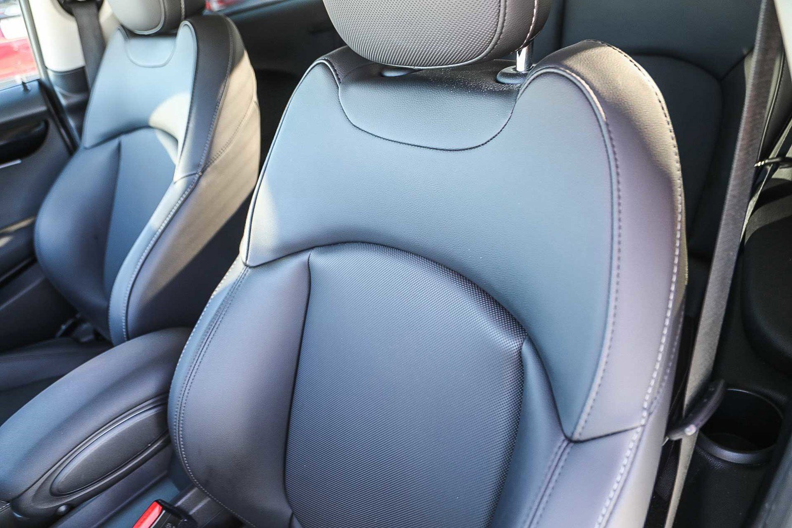 Used 2022 MINI Cooper SE image 23