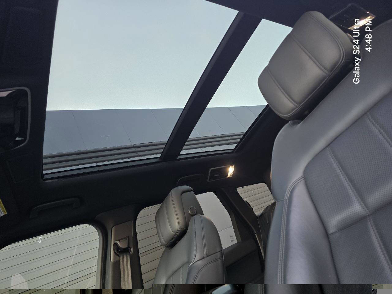 Used 2020 Land Rover Range Rover Sport HSE image 22