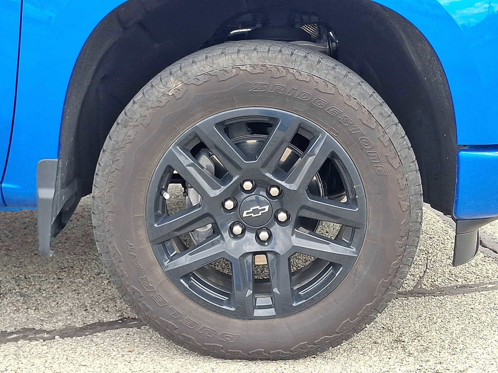 Certified 2025 Chevrolet Silverado 1500 RST w/ Dark Appearance Package image 9