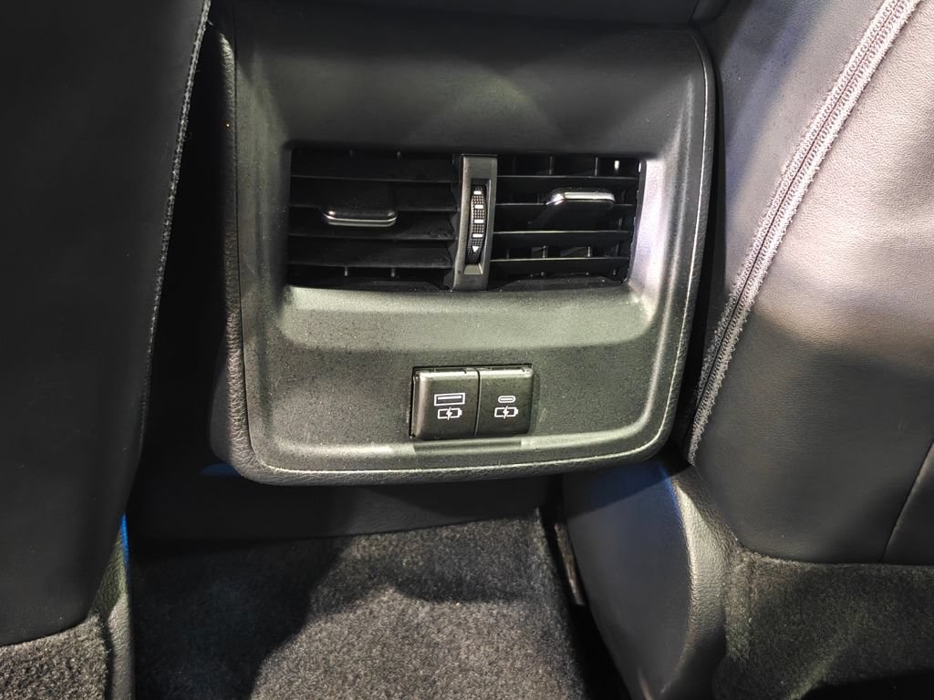 Used 2021 Toyota Avalon XSE w/ Carpet Mat Package (TMS) FWD image 29