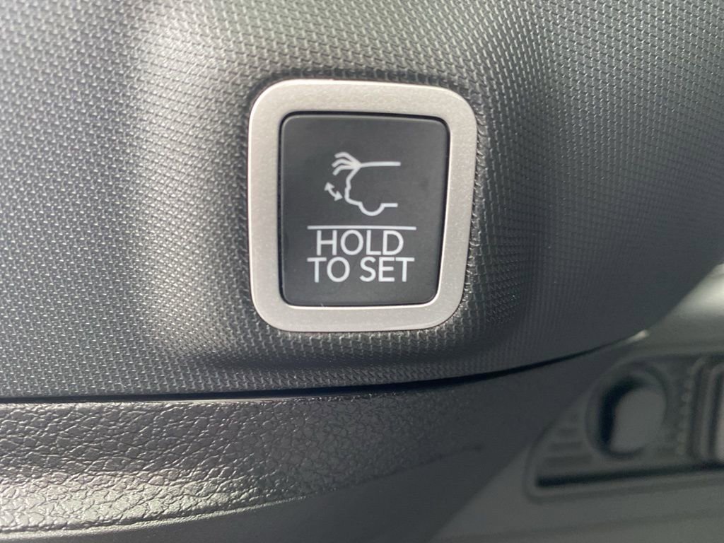 New 2026 Jeep Grand Cherokee Limited image 18
