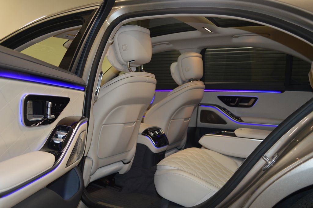 Used 2024 Mercedes-Benz S 580e 4MATIC Sedan image 35
