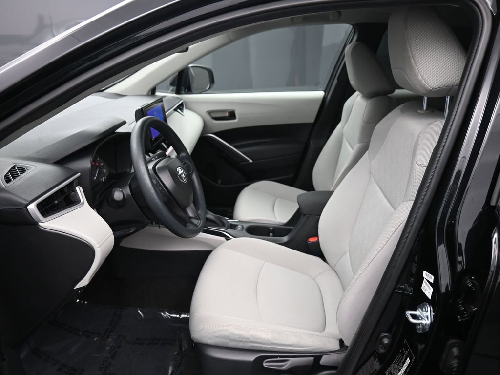 Certified 2025 Toyota Corolla Cross L image 18