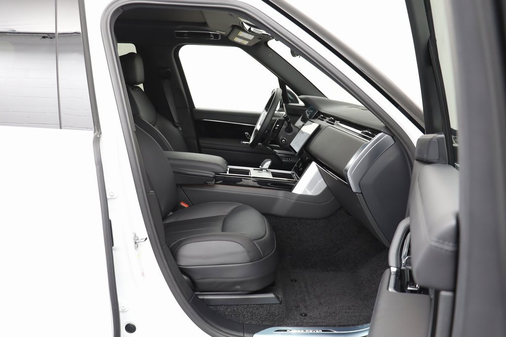 New 2025 Land Rover Range Rover SE image 23
