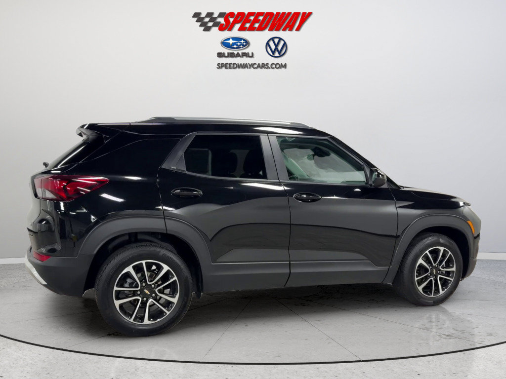 Used 2025 Chevrolet TrailBlazer LT FWD image 5