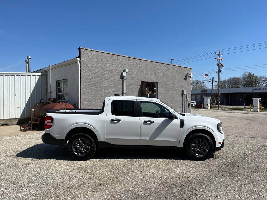 Used 2025 Ford Maverick XLT w/ XLT Luxury Package image 4