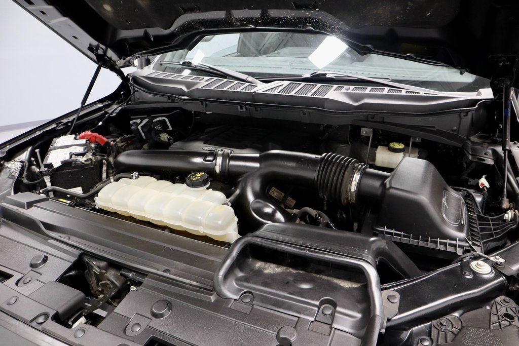 Certified 2022 Ford F150 XLT w/ Equipment Group 302A High image 16