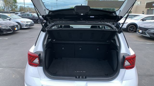 Certified 2023 Hyundai Venue Limited w/ Cargo Package FWD image 22