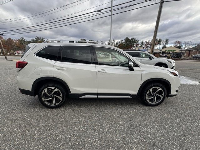 Used 2023 Subaru Forester Touring image 2
