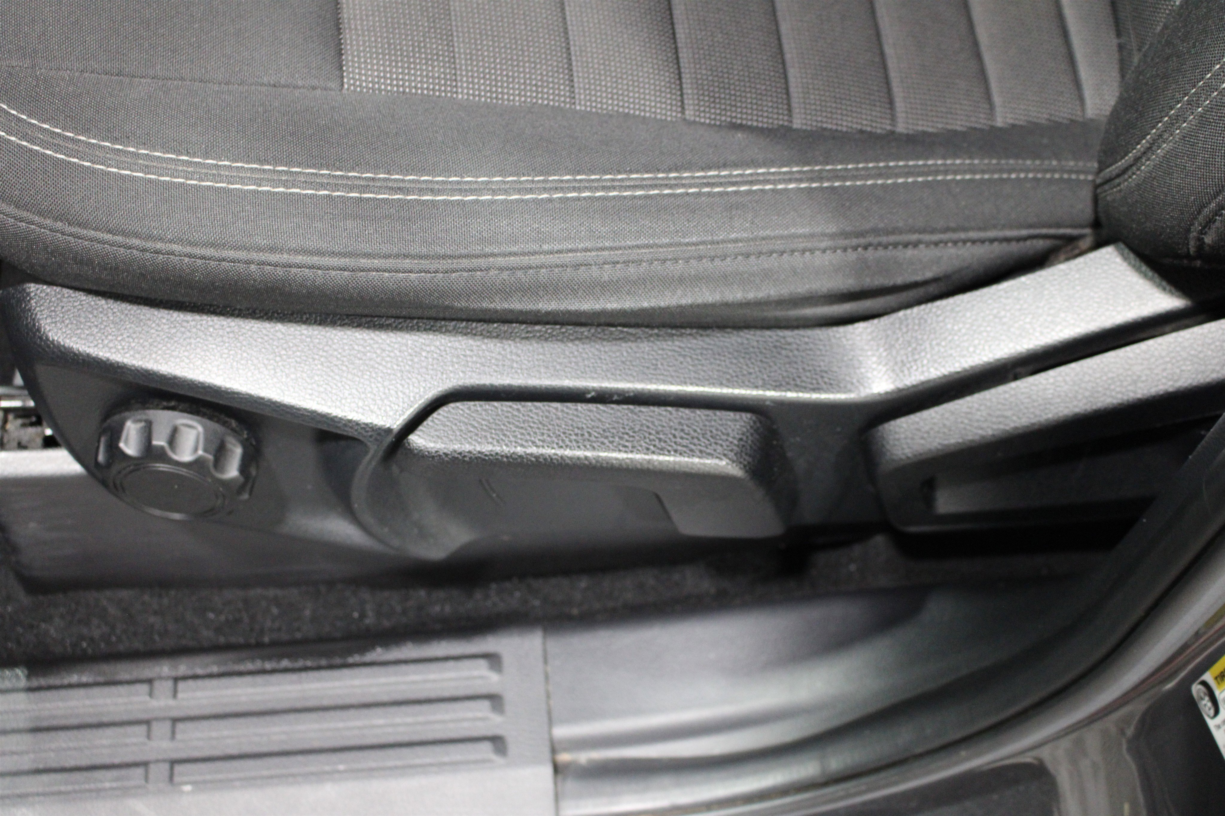 Used 2019 Ford Ranger XLT w/ Equipment Group 301A Mid image 4