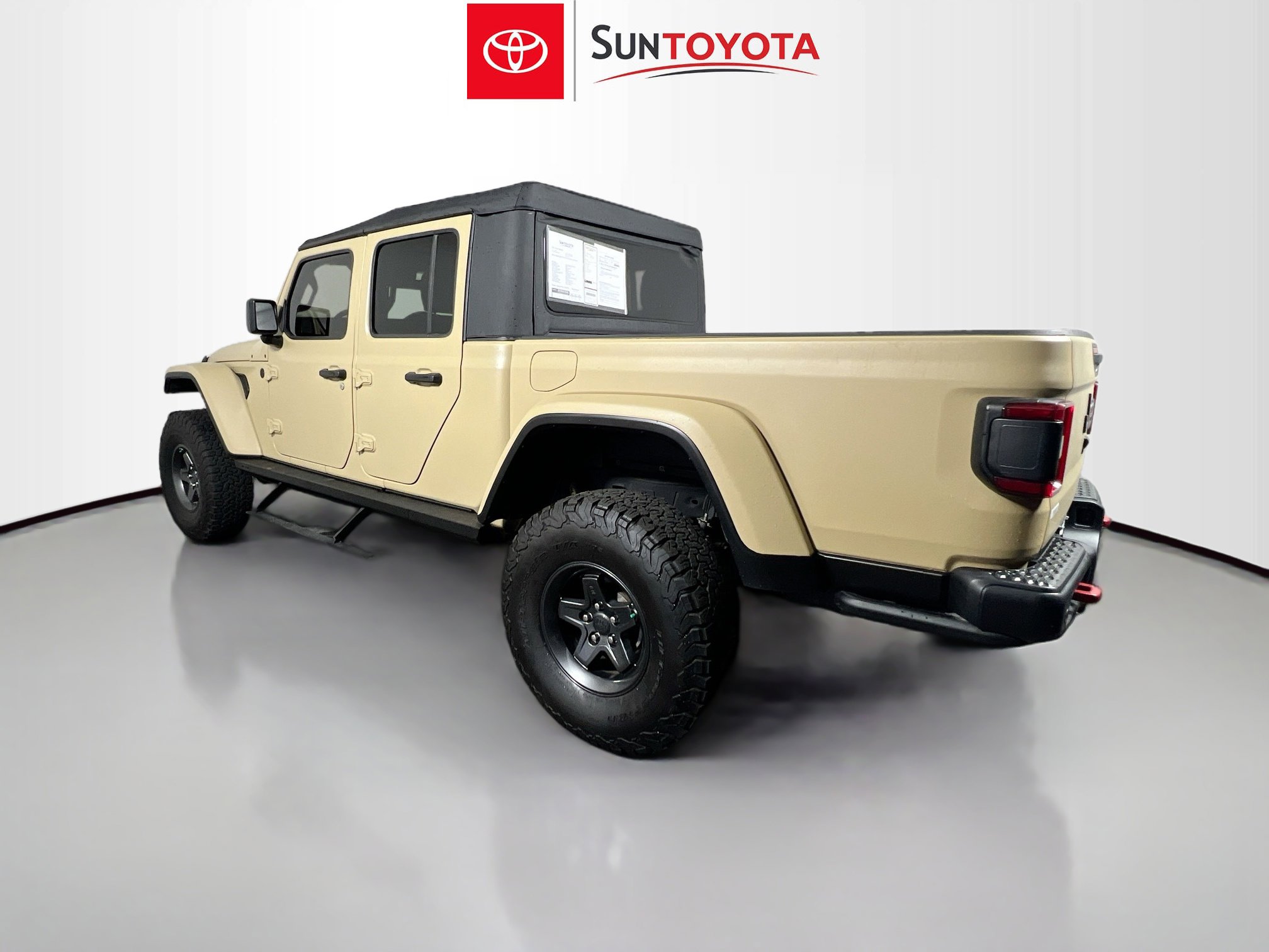 Used 2021 Jeep Gladiator Rubicon image 6