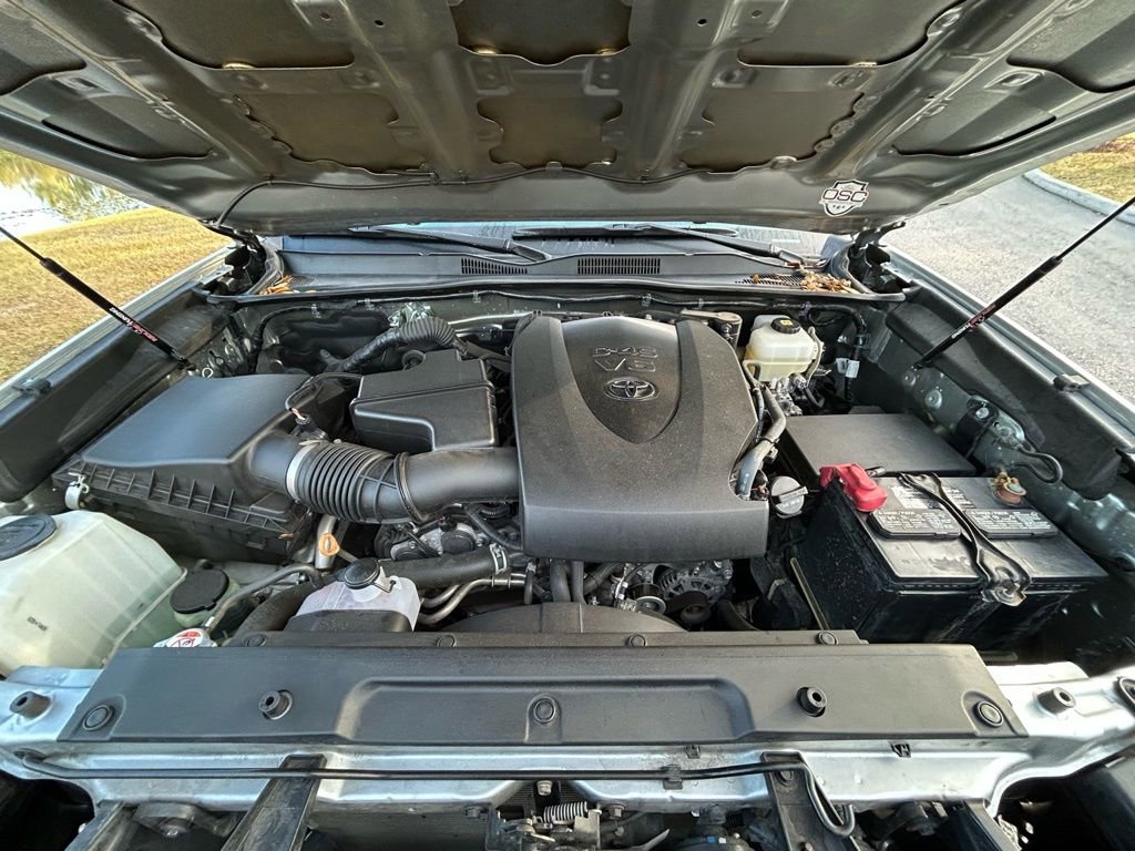 Used 2022 Toyota Tacoma TRD Off-Road w/ Technology Package image 10