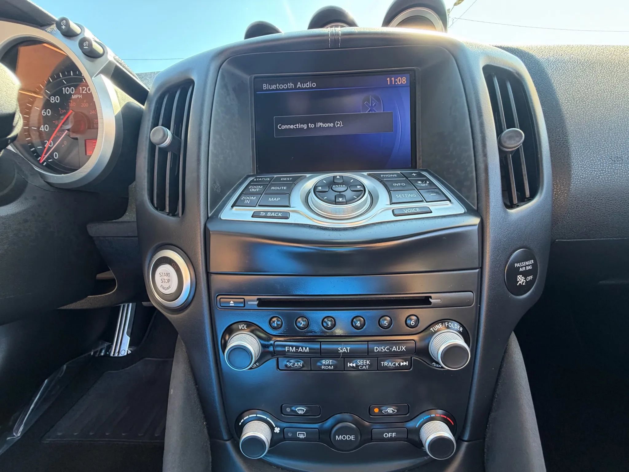 Used 2010 Nissan 370Z Touring w/ Sport Pkg image 19