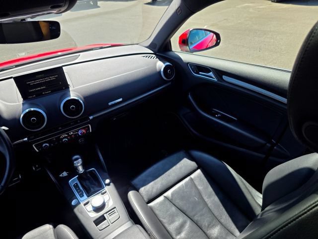Used 2017 Audi A3 e-tron Premium Plus w/ Technology Package FWD image 29