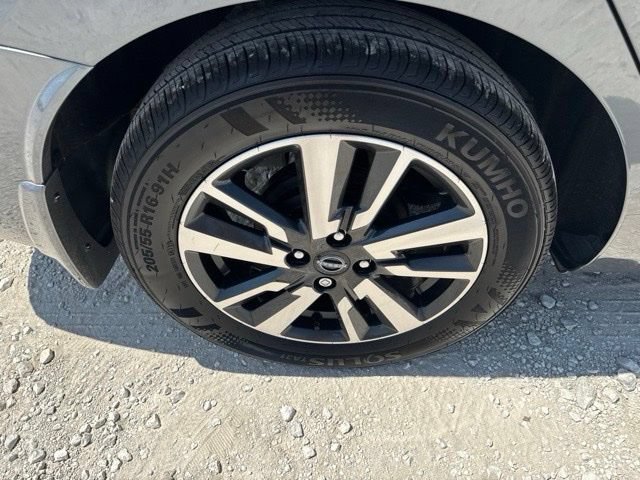 Used 2025 Nissan Versa S w/ S Plus Package FWD image 21
