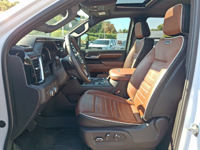 Used 2026 GMC Sierra 2500 Denali Ultimate w/ Max Trailering Package AWD/4WD image 2