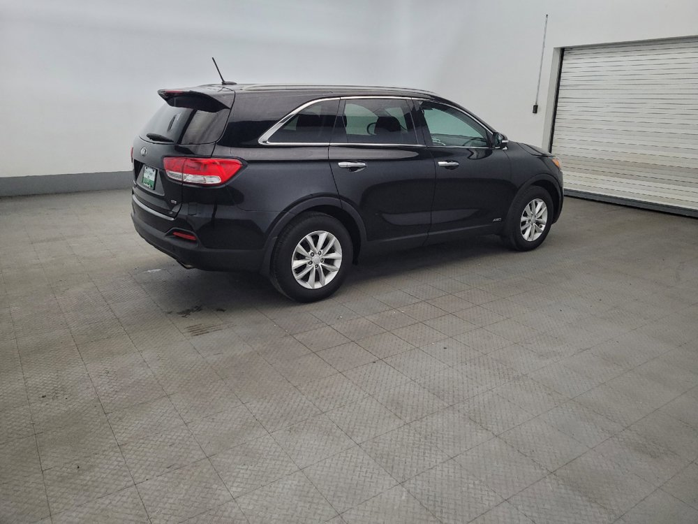 Used 2017 Kia Sorento AWD image 10