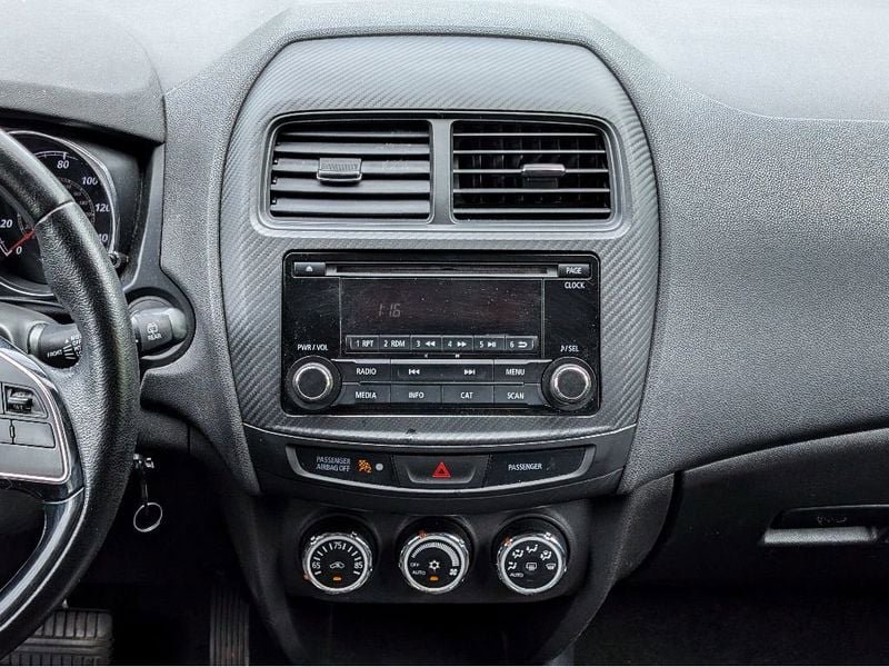 Used 2017 Mitsubishi Outlander Sport ES FWD image 20