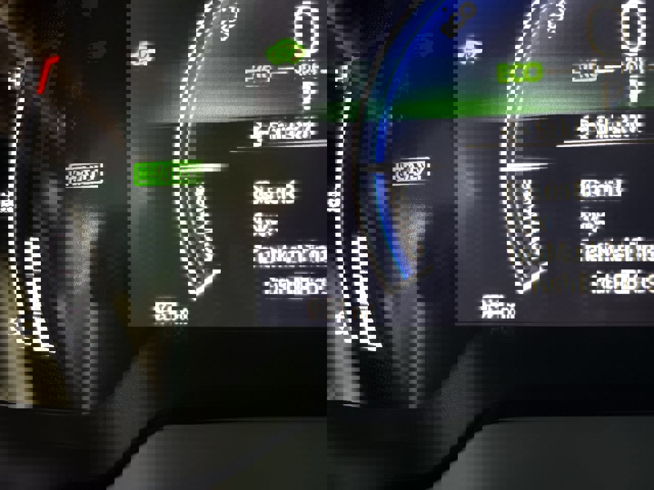 Used 2026 Toyota Corolla SE image 15