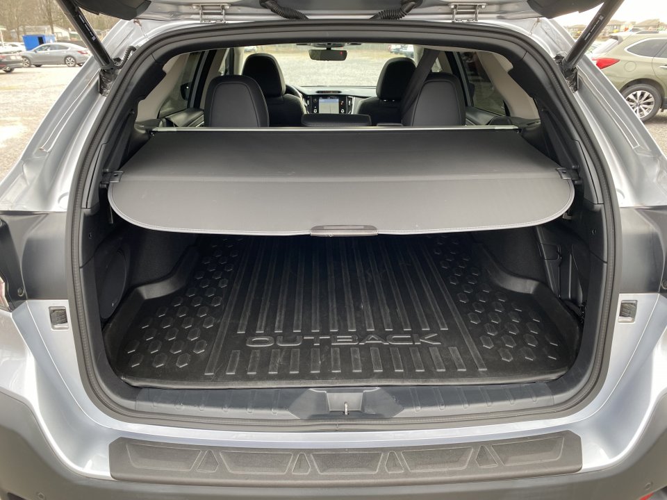 Used 2024 Subaru Outback Limited image 18