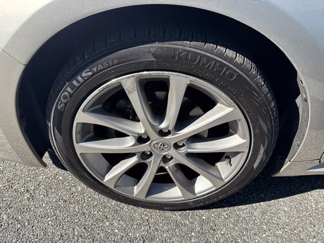 Used 2014 Toyota Avalon XLE Touring FWD image 10