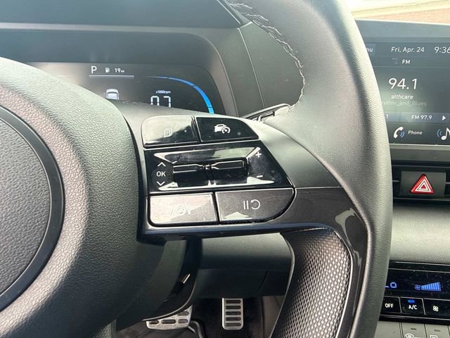 Certified 2025 Hyundai Elantra Sport FWD image 30