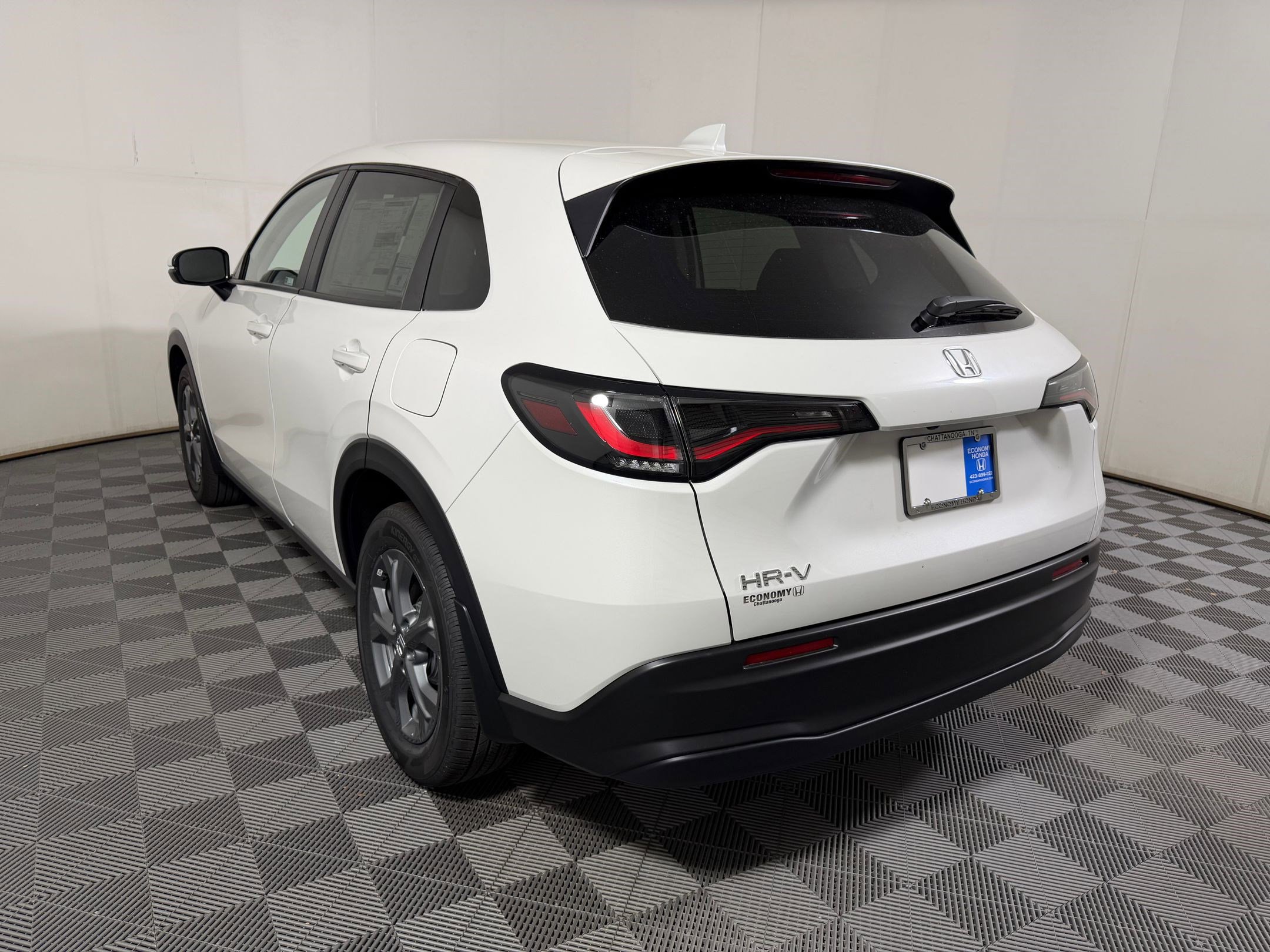 New 2026 Honda HR-V LX image 2