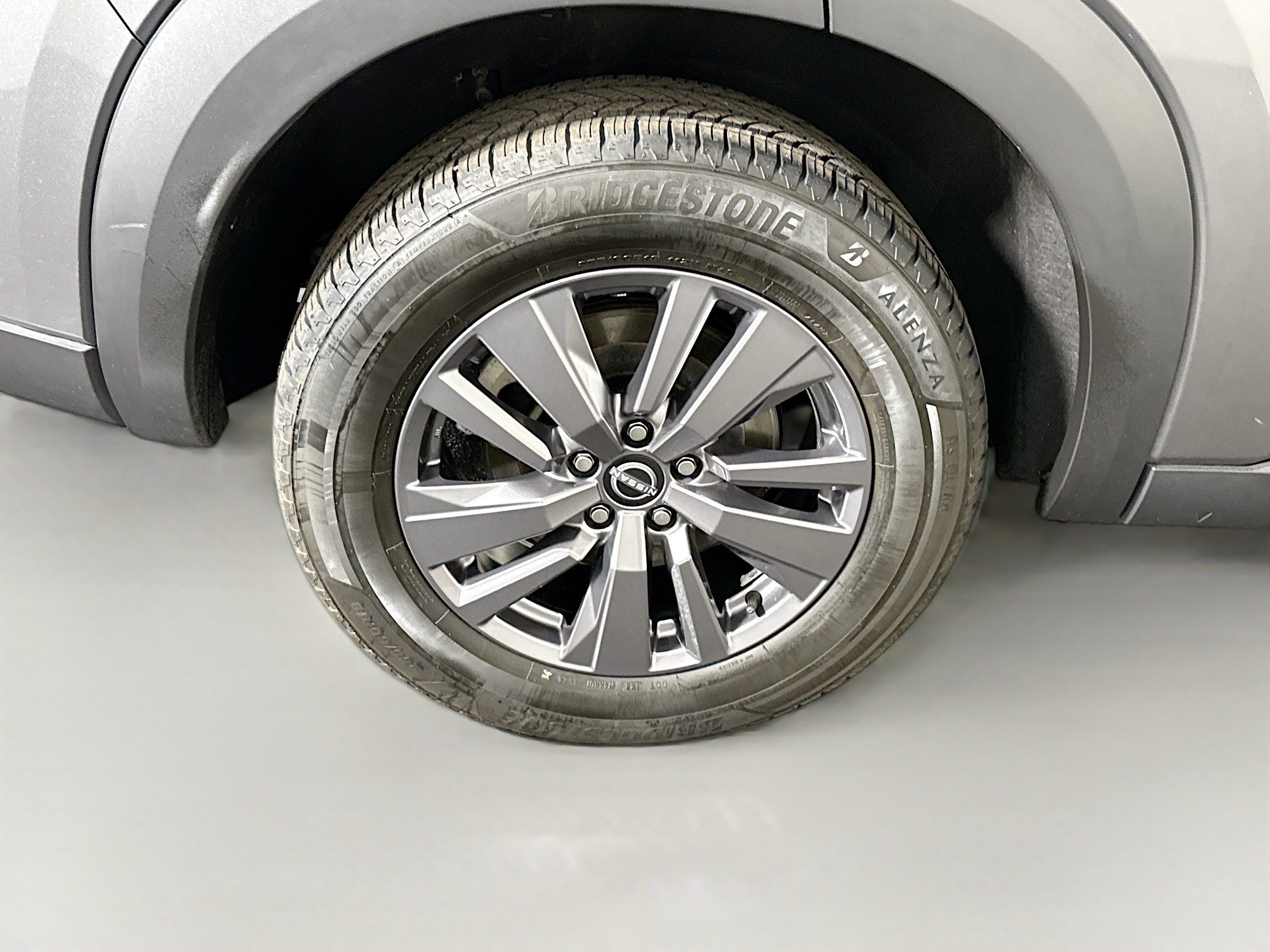 Used 2022 Nissan Pathfinder SV FWD image 33