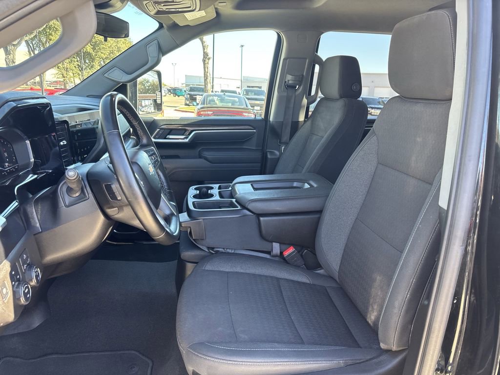 Used 2025 Chevrolet Silverado 2500 LT w/ Convenience Package AWD/4WD image 23