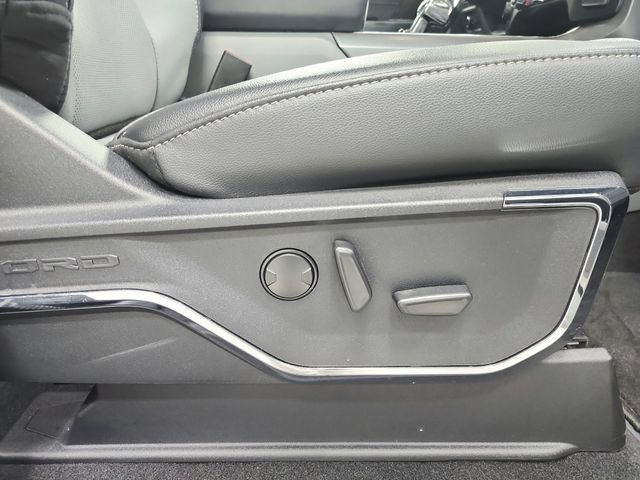 Used 2023 Ford F150 Lariat AWD/4WD image 42