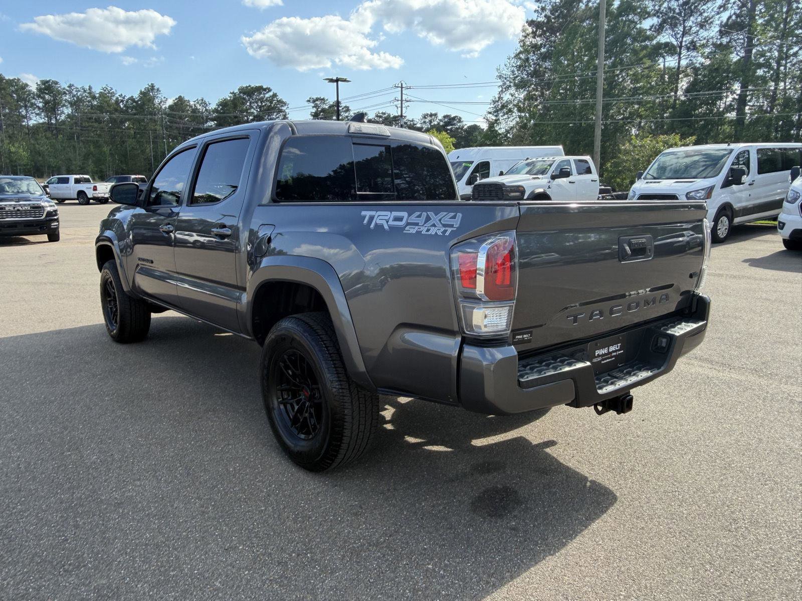Used 2021 Toyota Tacoma TRD Sport AWD/4WD image 4