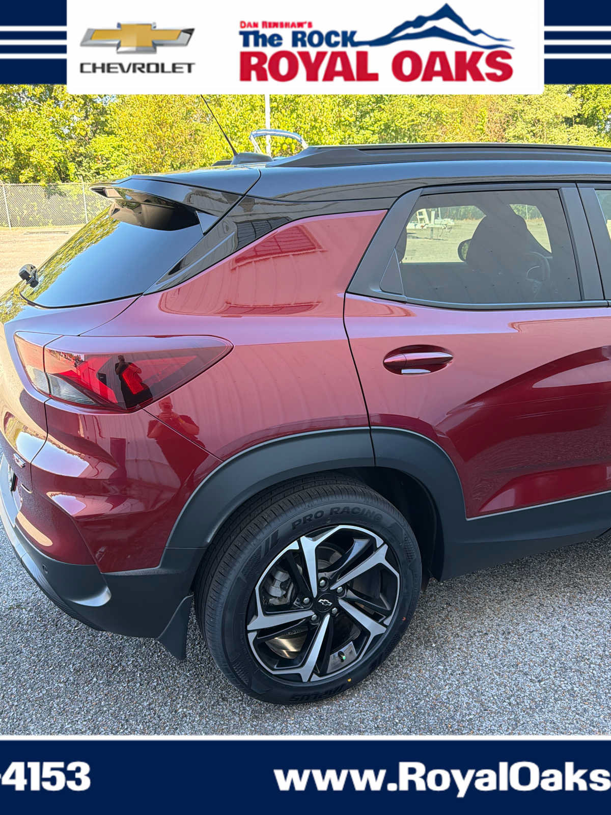 Used 2023 Chevrolet TrailBlazer RS w/ Sun and Liftgate Package FWD image 10
