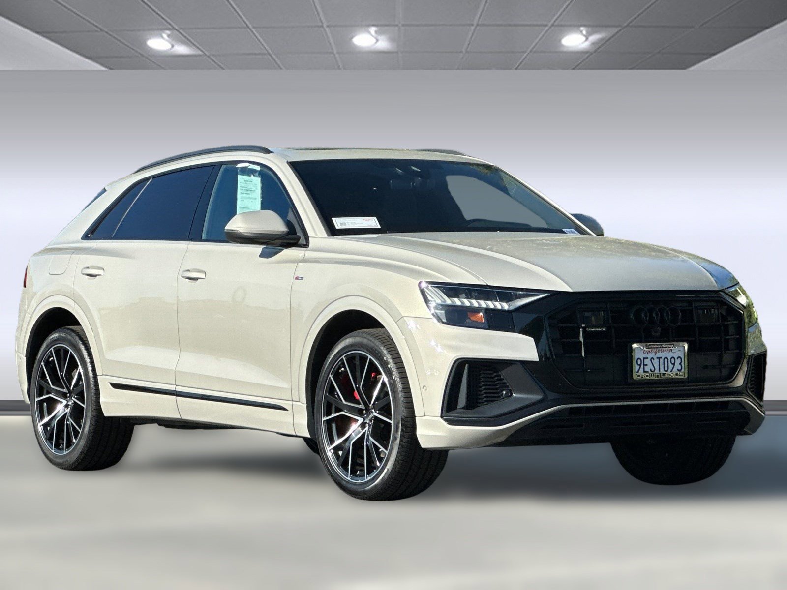 Used 2023 Audi Q8 Prestige w/ Prestige Package image 6
