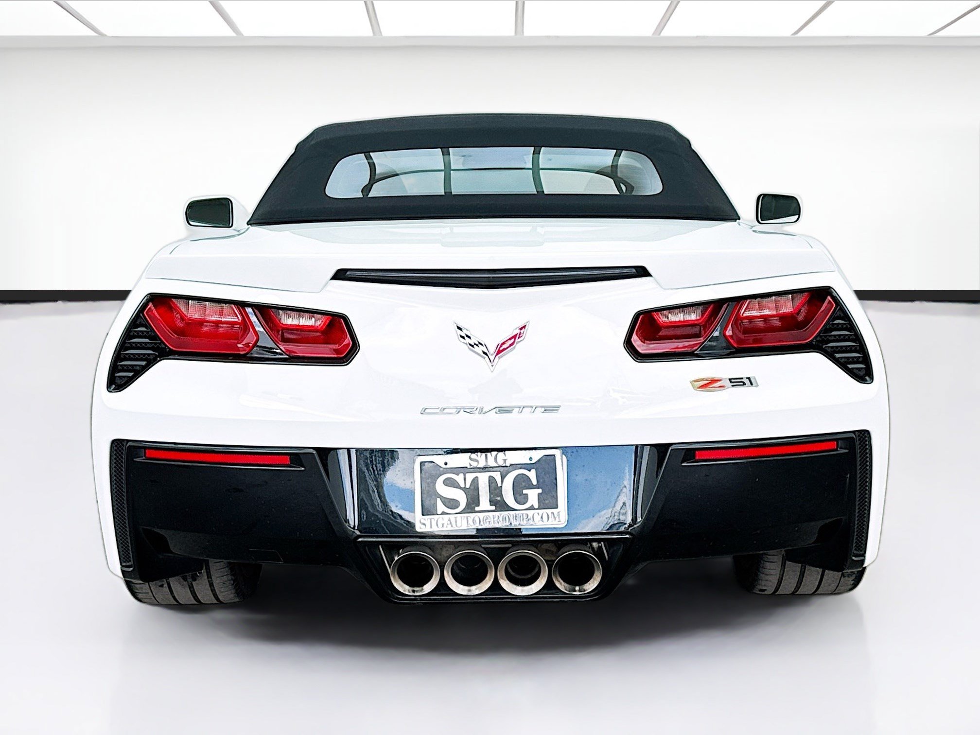 Used 2014 Chevrolet Corvette Stingray Convertible w/ 2LT Preferred Equipment Group RWD image 5