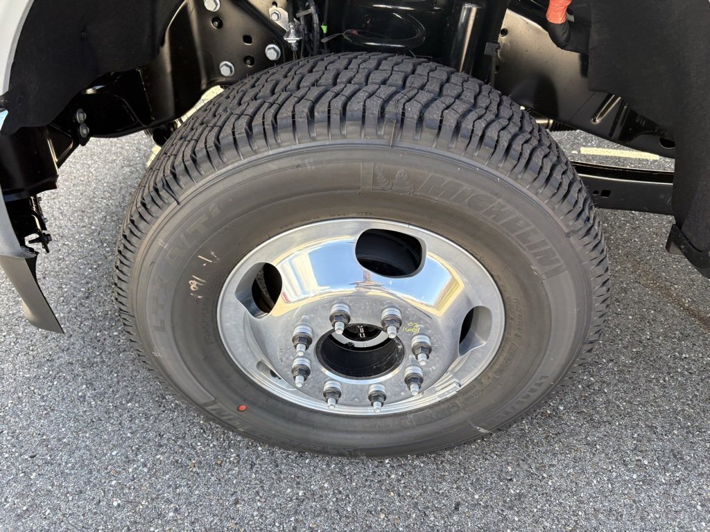 New 2026 Ford F350 XLT image 15